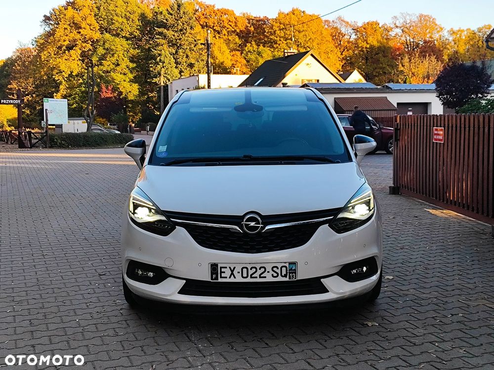 Opel Zafira 2018 photo 2
