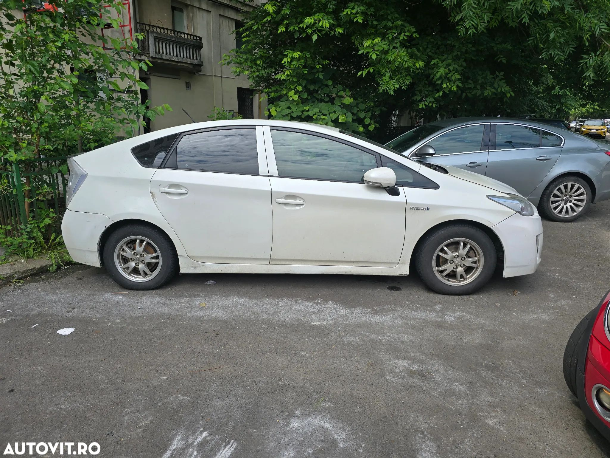 Toyota Prius (Hybrid) Luna - 1
