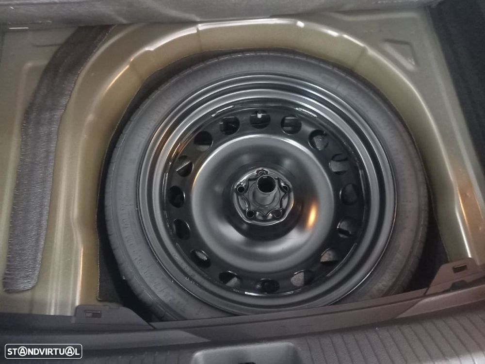 VW Taigo 1.0 TSI Urban - 19