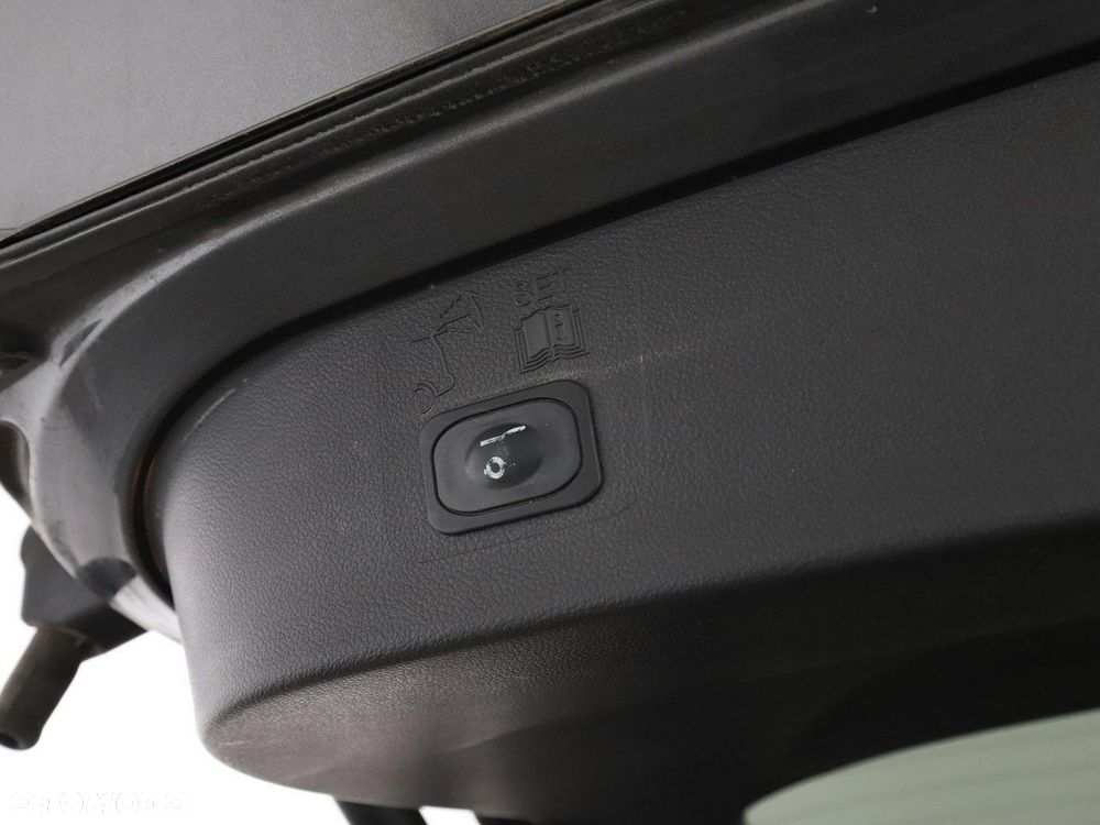 Ford Kuga 2.0 TDCi 4x4 ST-Line - 36