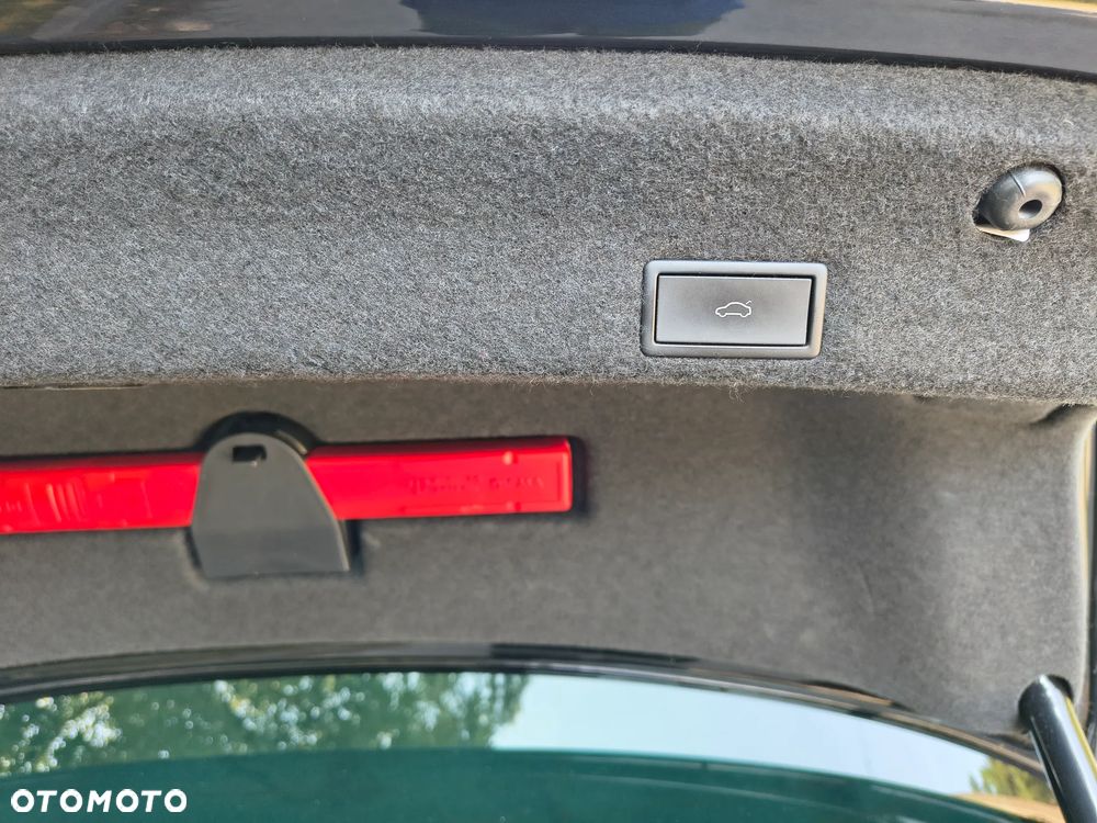 Volkswagen Passat - 23