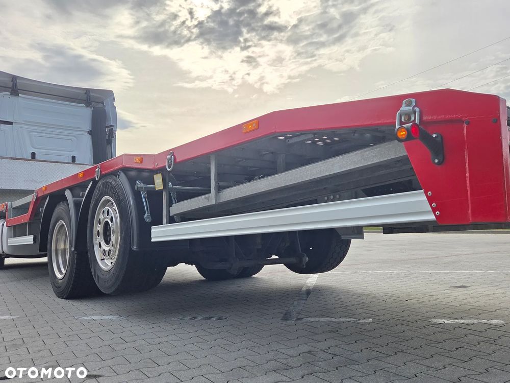 Mercedes-Benz Actros - 17