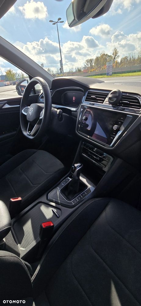 Volkswagen Tiguan - 24