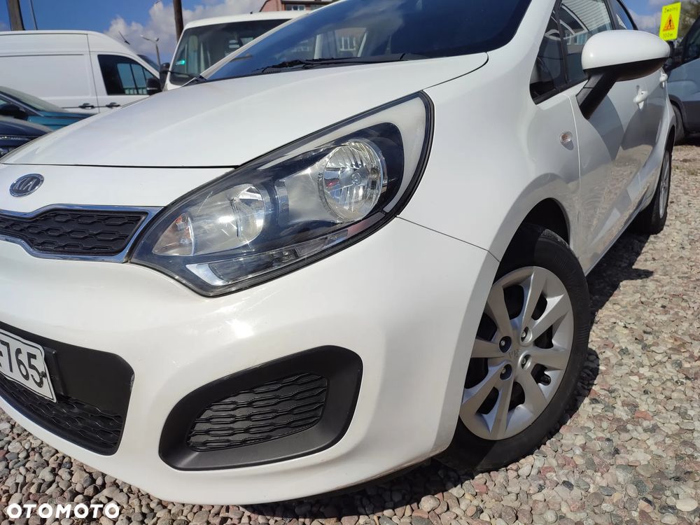 Kia Rio 1.2 Dream Team Edition - 5