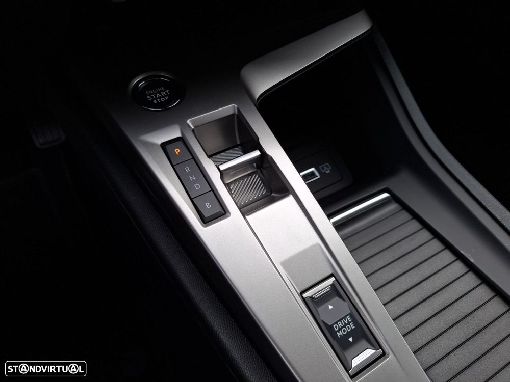 Peugeot e-308 54 kWh Allure - 18