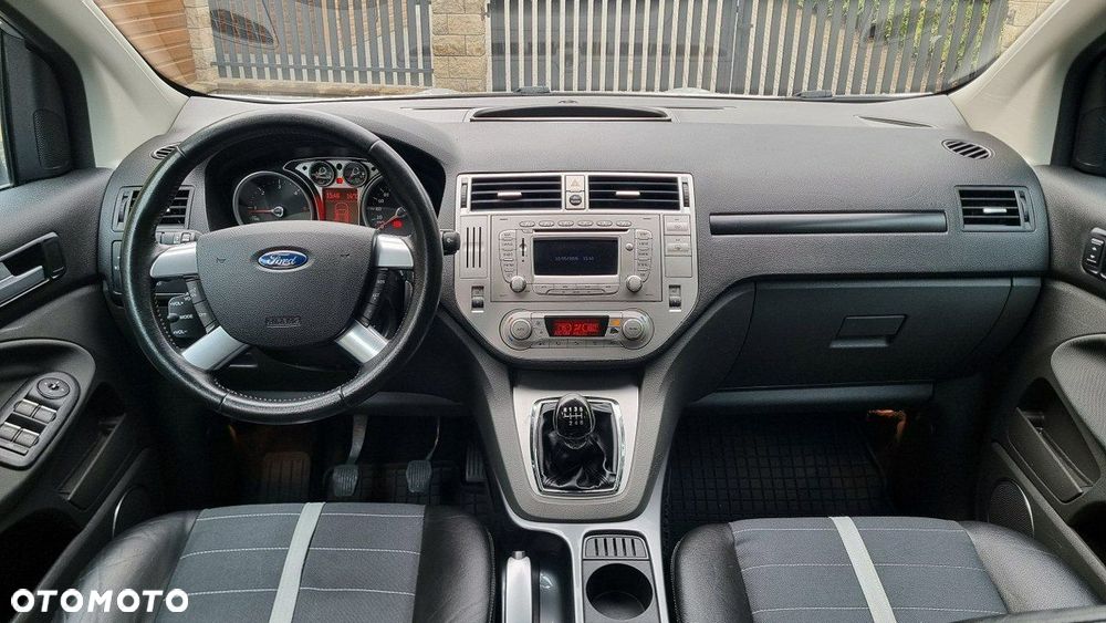 Ford Kuga - 13