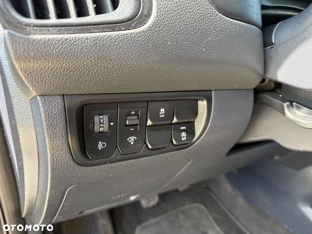 Kia Rio 1.2 Attract - 12