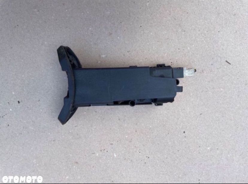 13158426 siłownik klapki wlewu paliwa Opel Vectra c signum