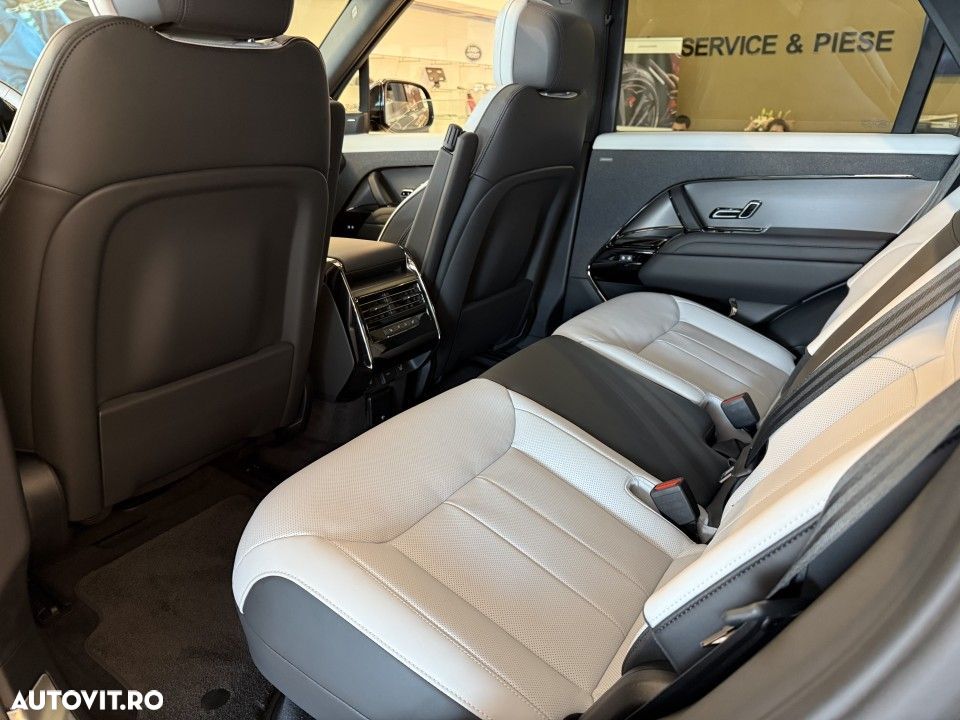 Land Rover Range Rover Sport 3.0 I6 D300 MHEV Dynamic SE - 11