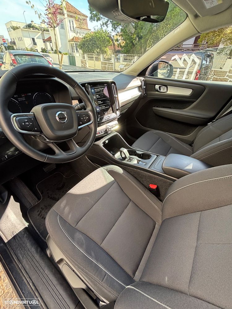 Volvo XC 40 1.5 T2 Momentum Plus Geartronic - 2