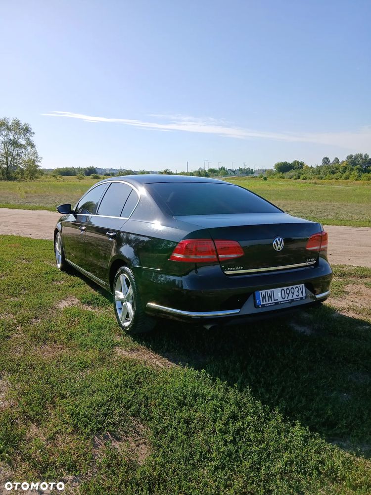 Volkswagen Passat 2.0 TDI 4Mot Highline DSG - 6
