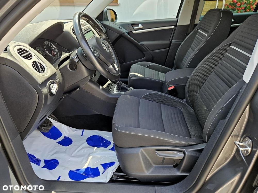 Volkswagen Tiguan 2.0 TDI DPF 4Motion BlueMotion Technology DSG Exclusive - 23