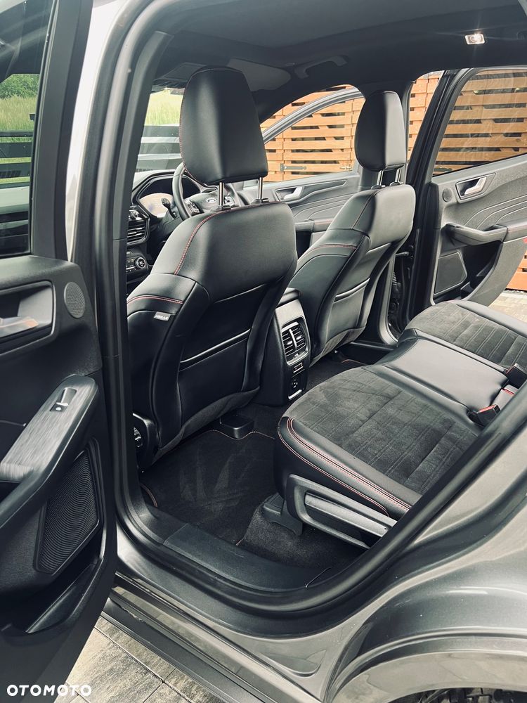 Ford Kuga 2.5P PHEV FWD ST-Line X - 11