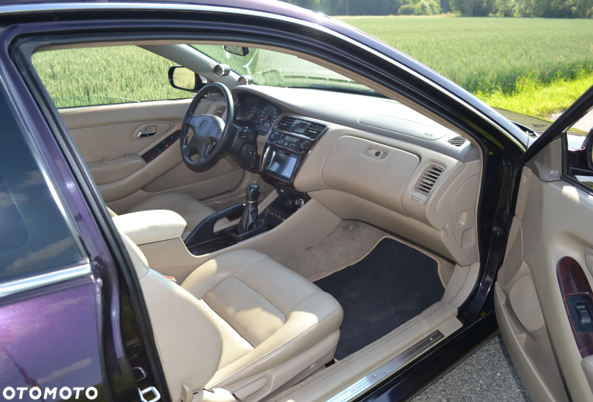 Honda Accord 2.0i ES - 13