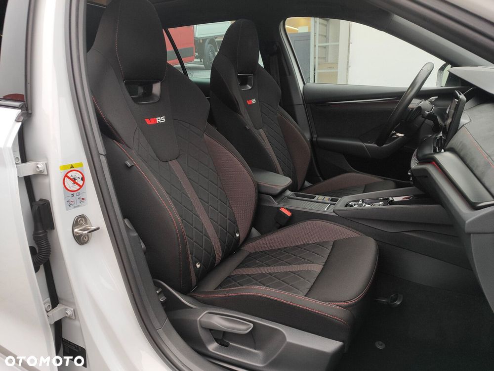 Skoda Octavia 2.0 TDI RS DSG - 16