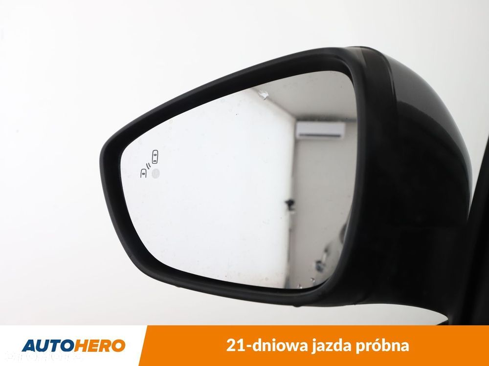 Ford Focus - 36