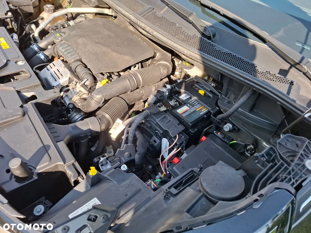Peugeot 3008 PureTech 130 Stop & Start GPF Allure - 29