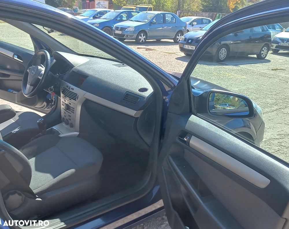 Opel Astra 1.4i 16V Club - 10