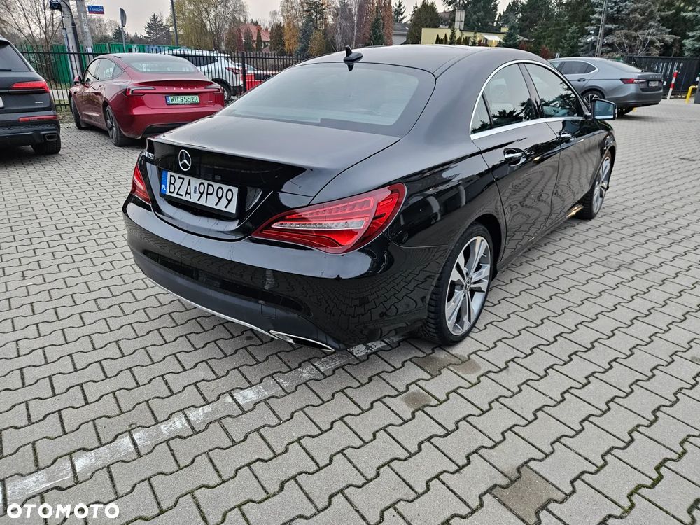 Mercedes-Benz CLA 250 7G-DCT - 4