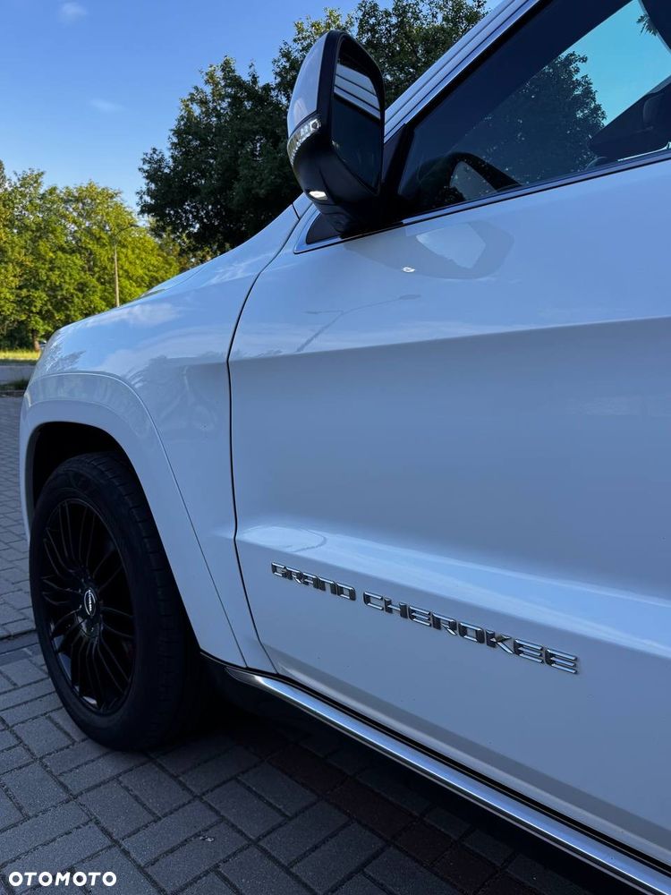 Jeep Grand Cherokee 3.0 CRD Overland Summit EU6 - 35