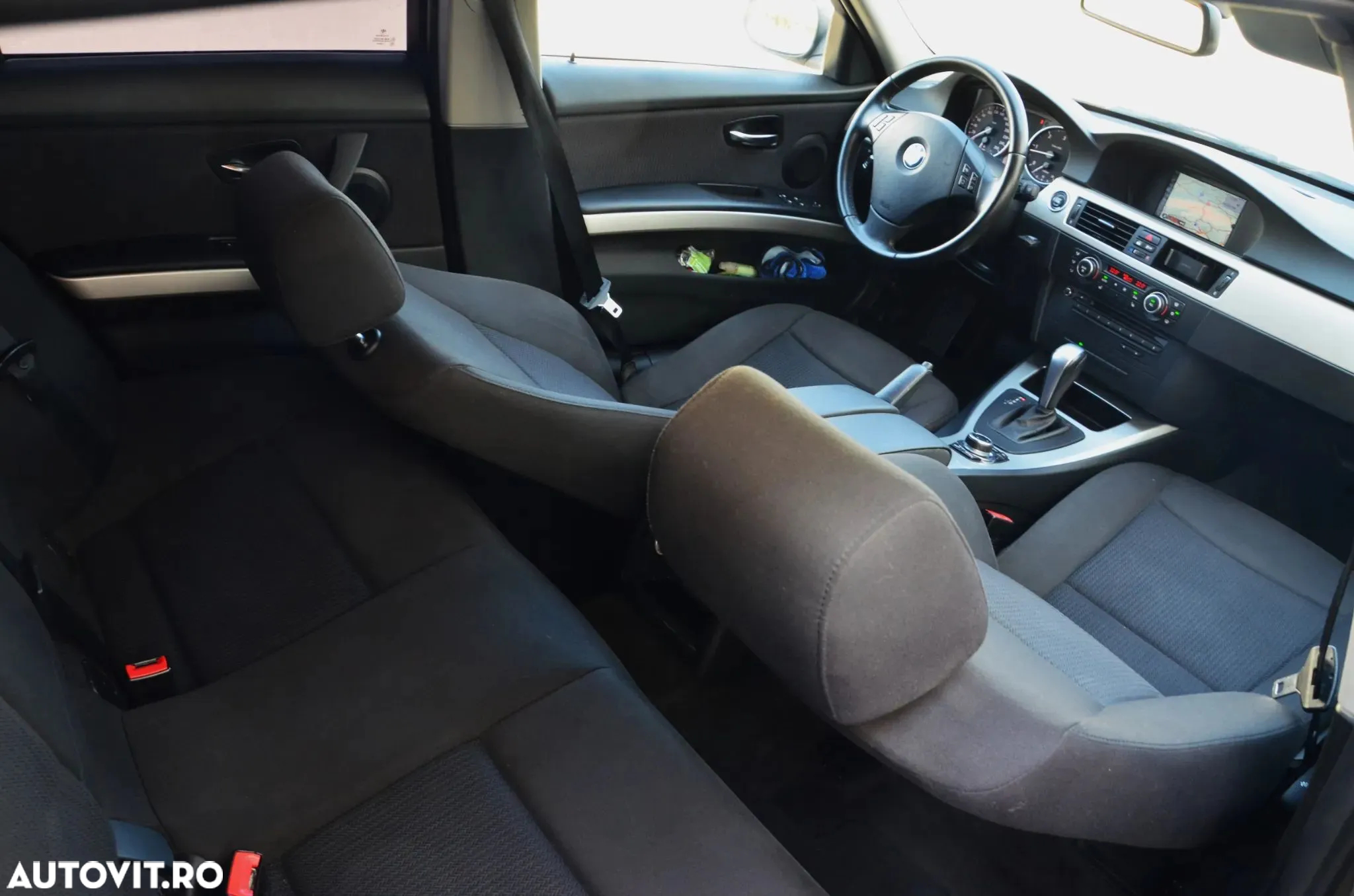 BMW Seria 3 318d DPF Touring Aut. Edition Lifestyle - 15