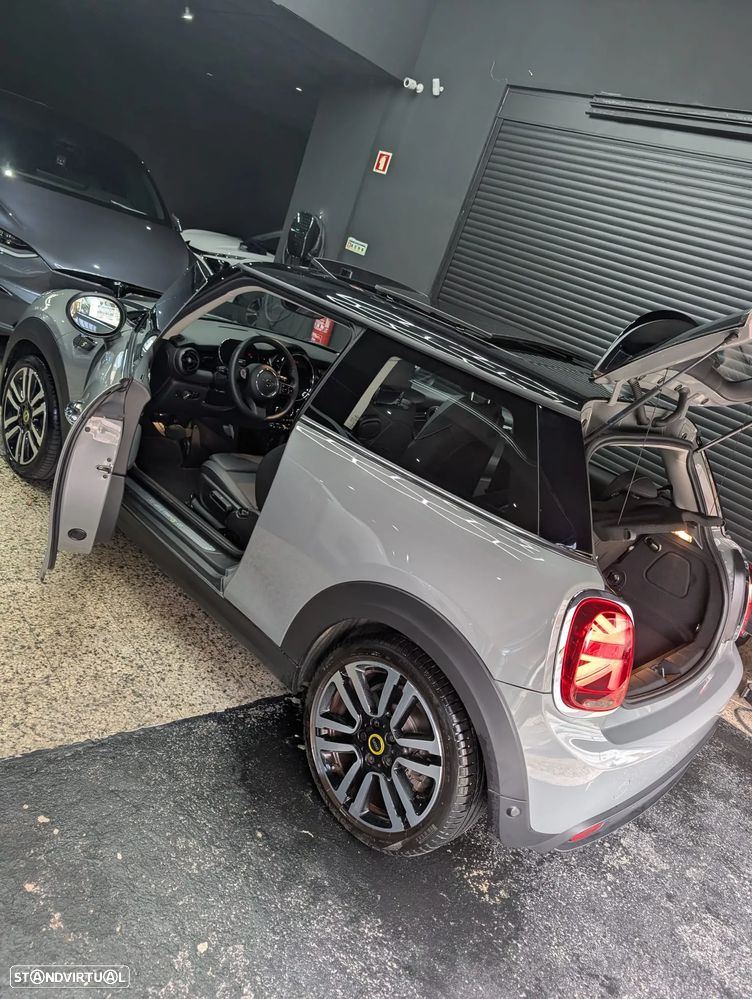 MINI 3 Portas Cooper SE Premium Extra Essential - 22