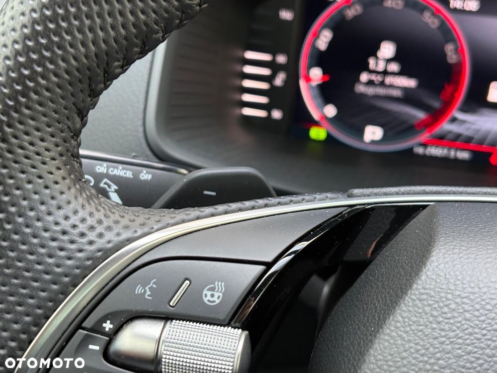 Skoda Karoq 1.5 TSI ACT Sportline DSG - 32