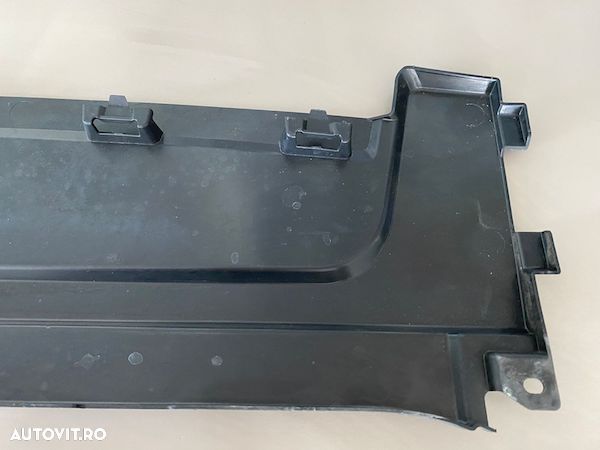 Ornament trager central Volvo XC90 2015-2022 31383508 - 3