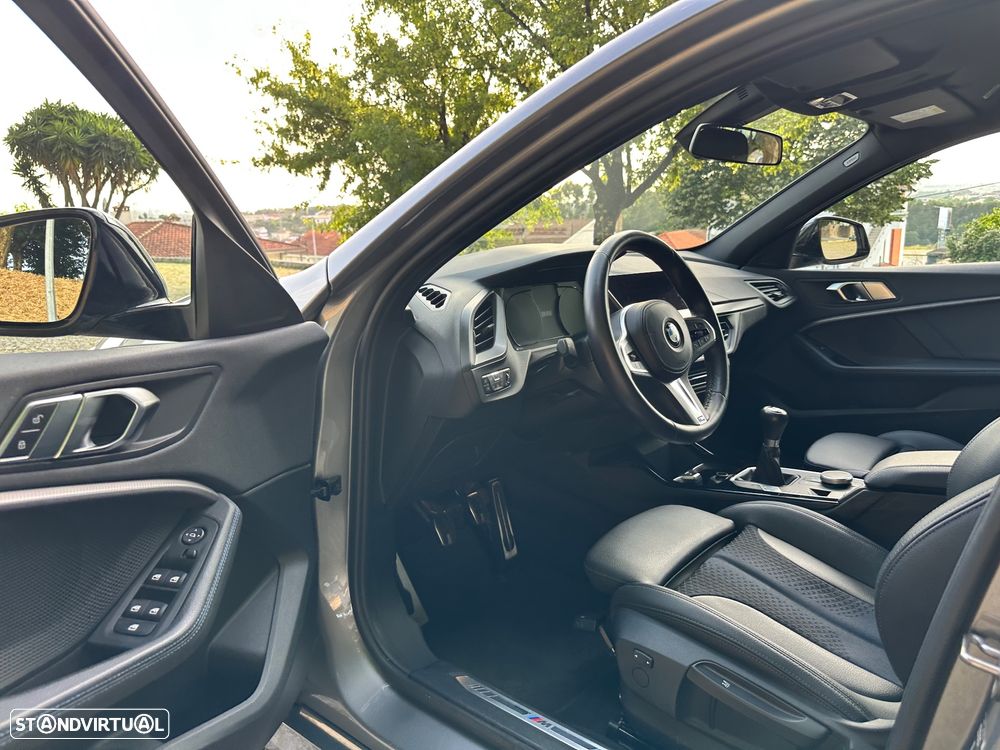 BMW 116 d Pack Desportivo M - 16