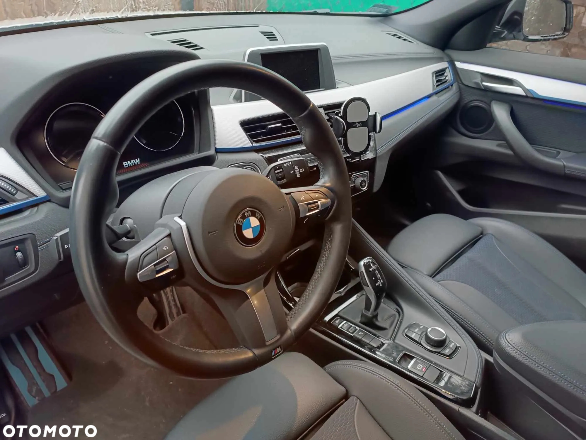 BMW X2 sDrive18i - 28