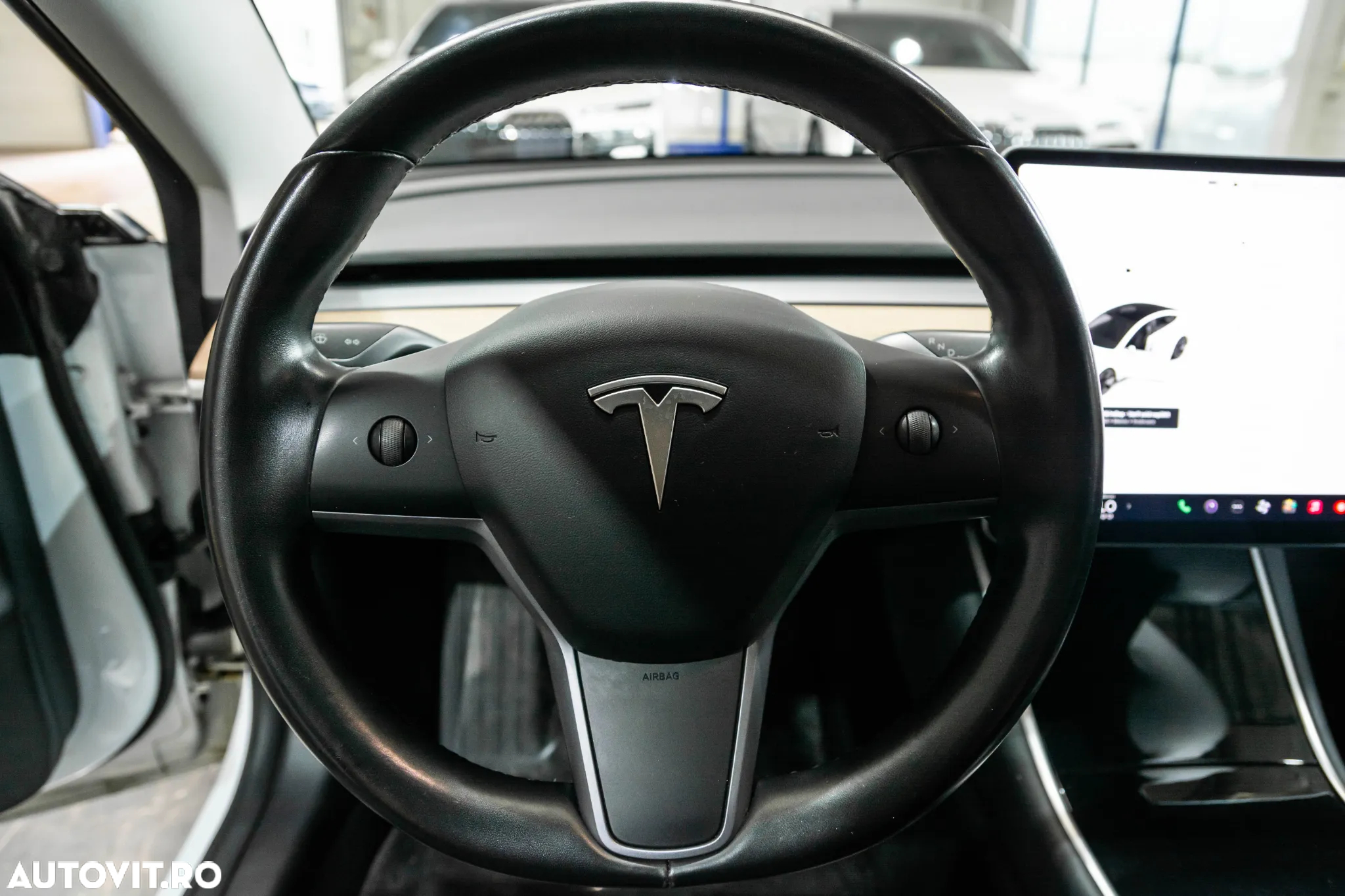 Tesla Model 3 Long Range - 30