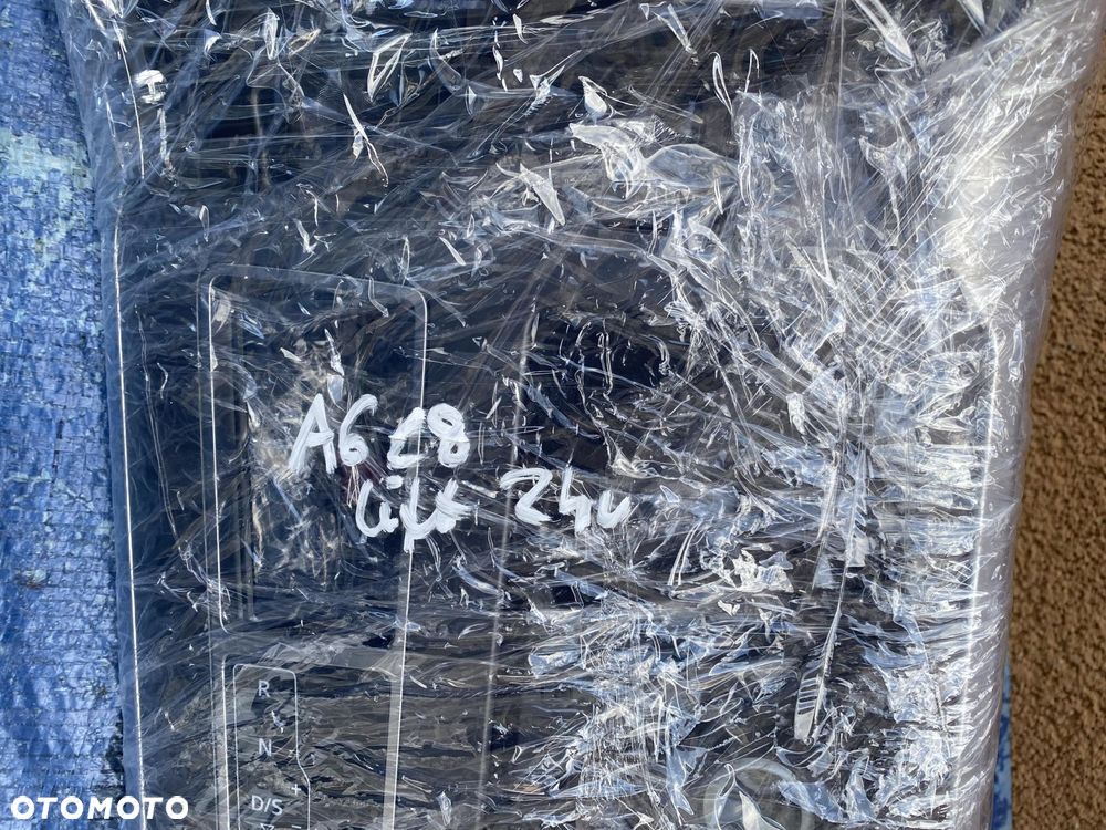 AUDI A6 C8 DECOR PANEL ŚRODKOWY KONSOLI KONSOLA ORYGINAŁ - 2