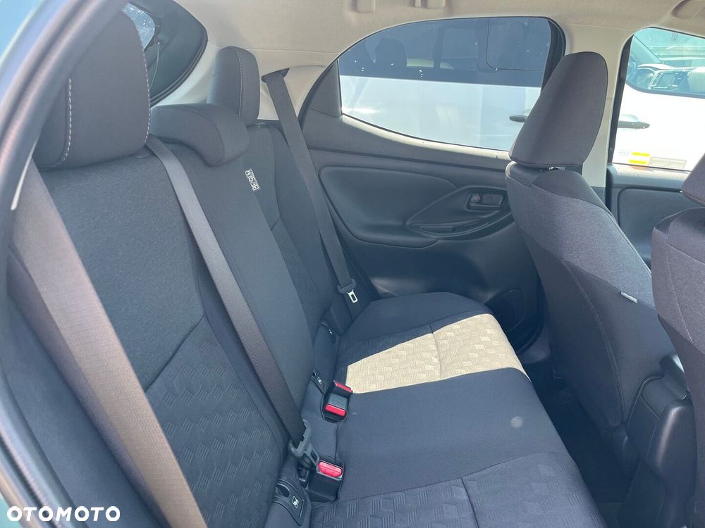 Toyota Yaris Hybrid 1.5 Style - 30