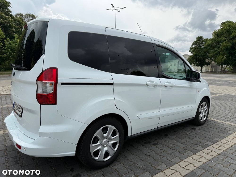 Ford Tourneo Courier 1.5 TDCi Trend - 15