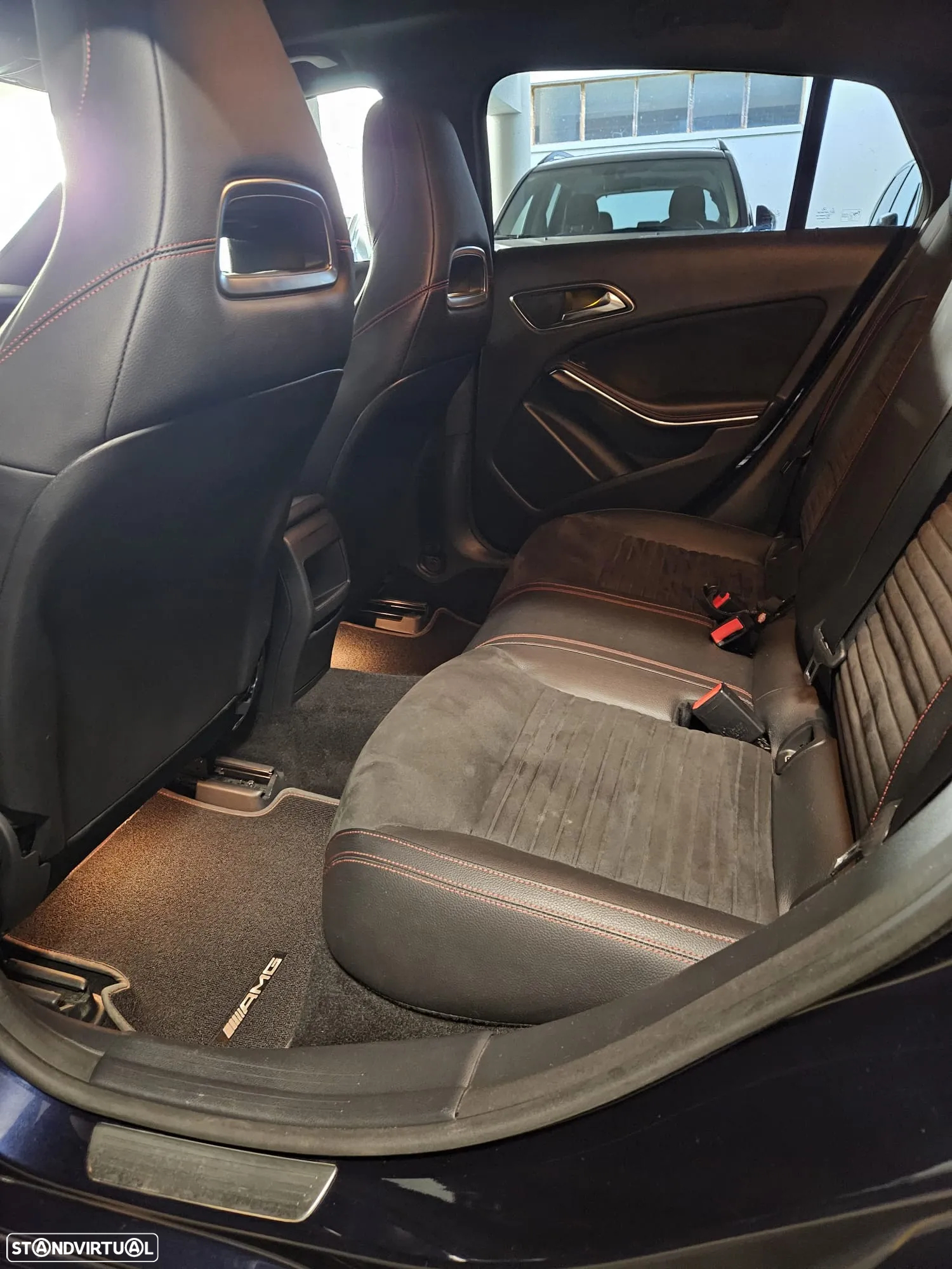 Mercedes-Benz CLA 200 Shooting Brake d 7G-DCT AMG Line - 13
