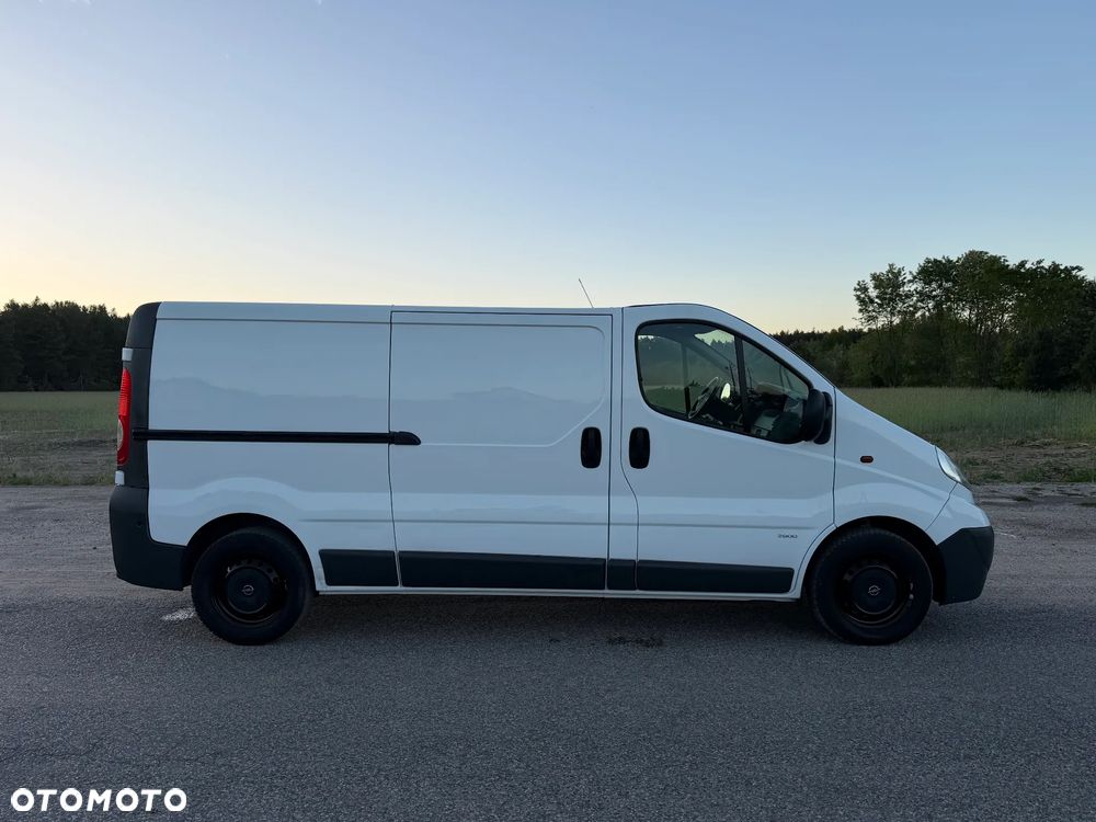 Opel VIVARO*100%oryginał*klima*pełbny blaszak*DUŻO ZDJĘĆ - 5
