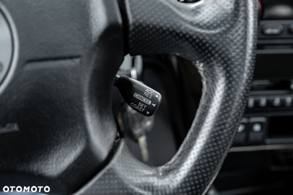 Subaru Outback 3.0 H6 - 29