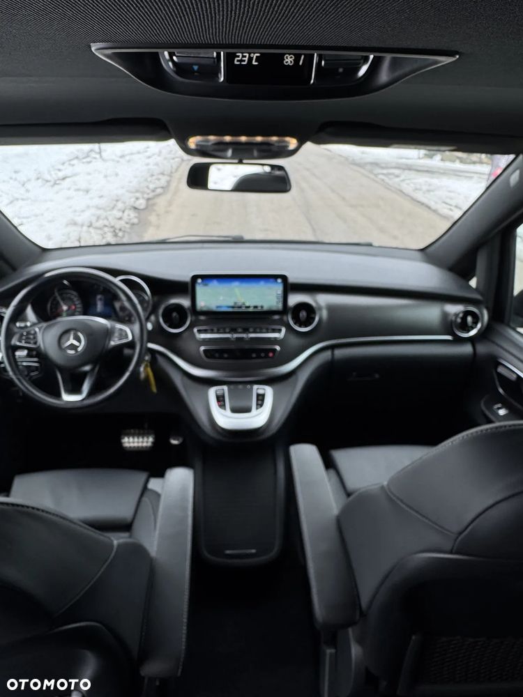 Mercedes-Benz Klasa V 300 d extralang 4Matic 9G-TRONIC Avantgarde Edition Edition 2023 - 37