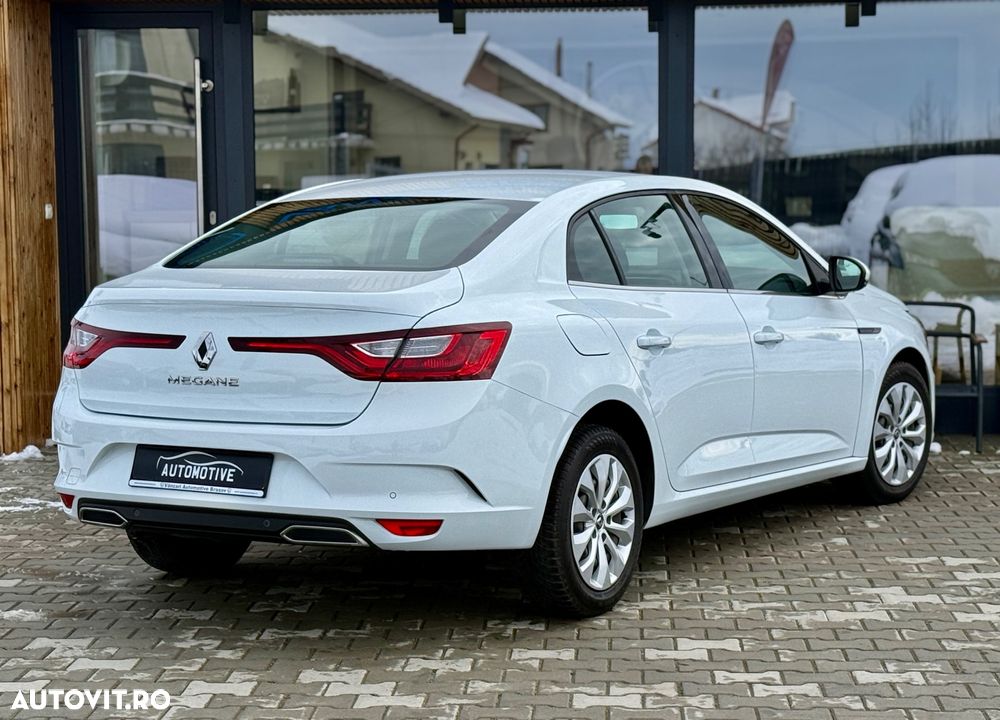 Renault Megane TCe 140 GPF EDC ZEN - 14