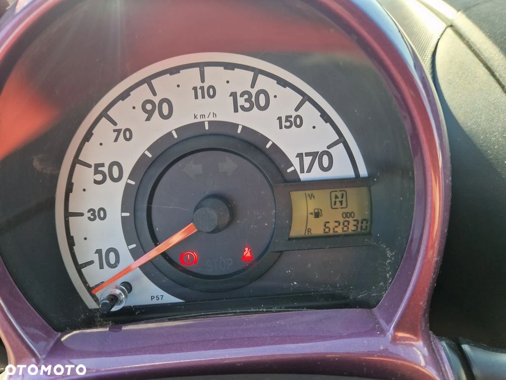 Peugeot 107 1.0 Trendy 2-Tronic - 17