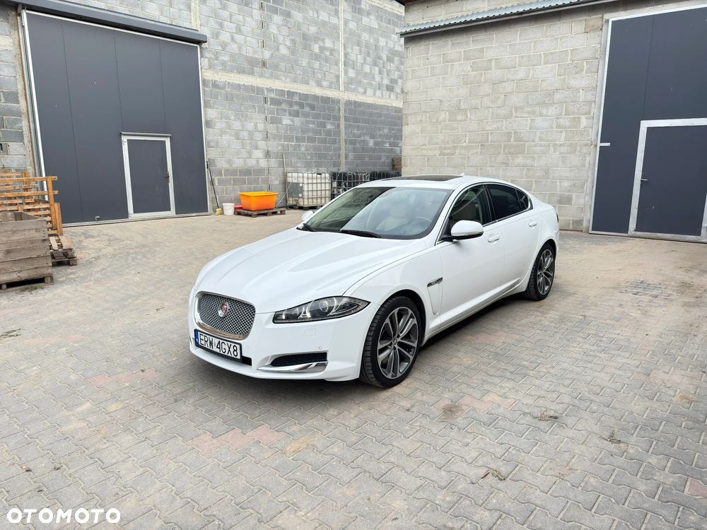 Jaguar XF