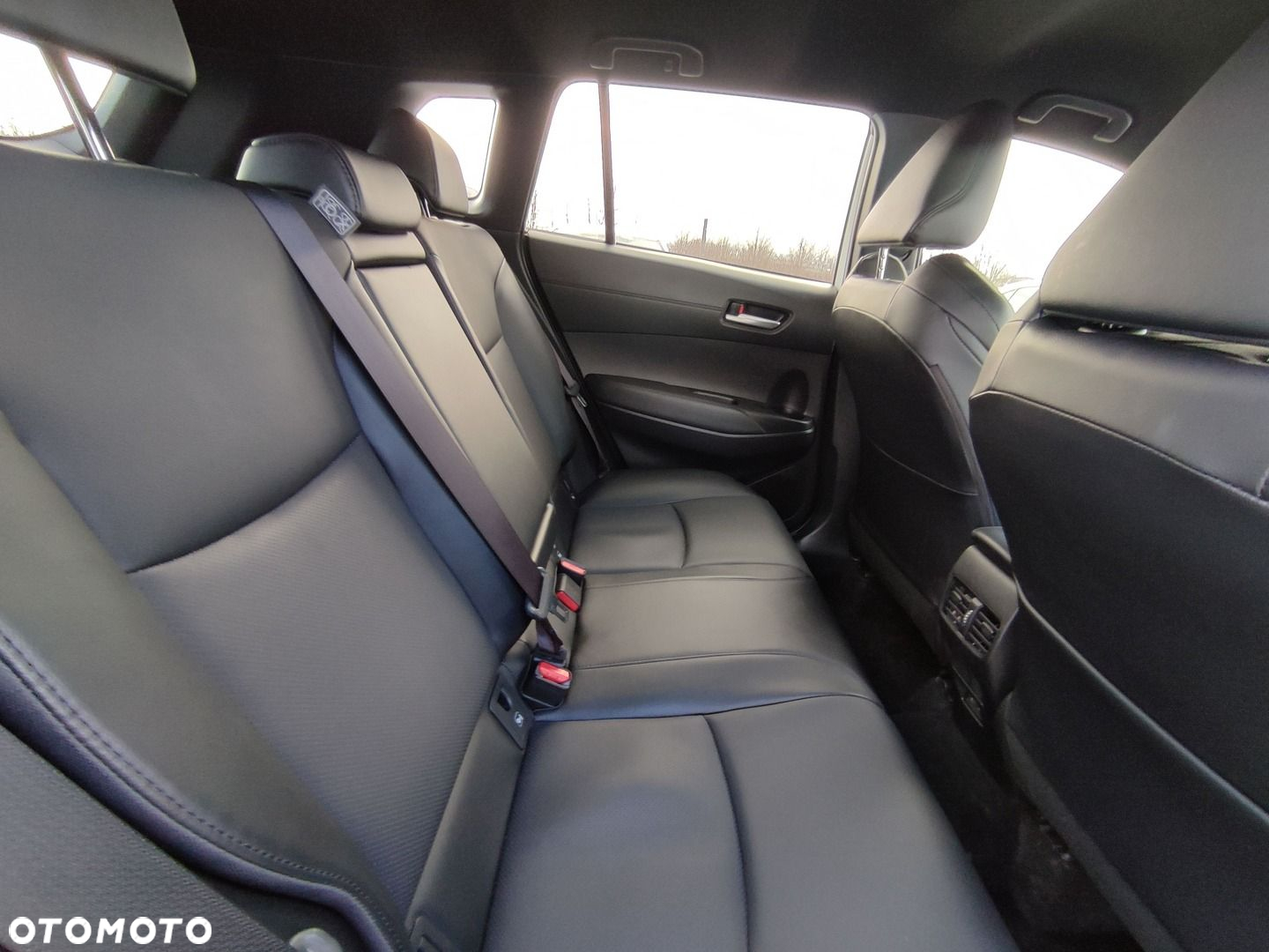 Toyota Corolla Cross - 13