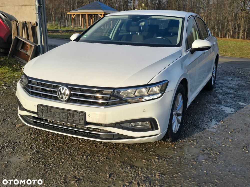 Volkswagen Passat 2.0 TDI (BlueMotion Technology) Comfortline - 1