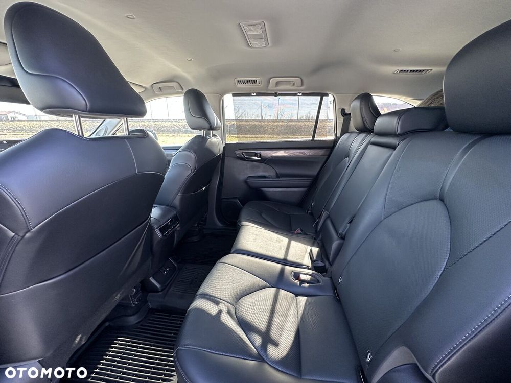 Toyota Highlander - 12