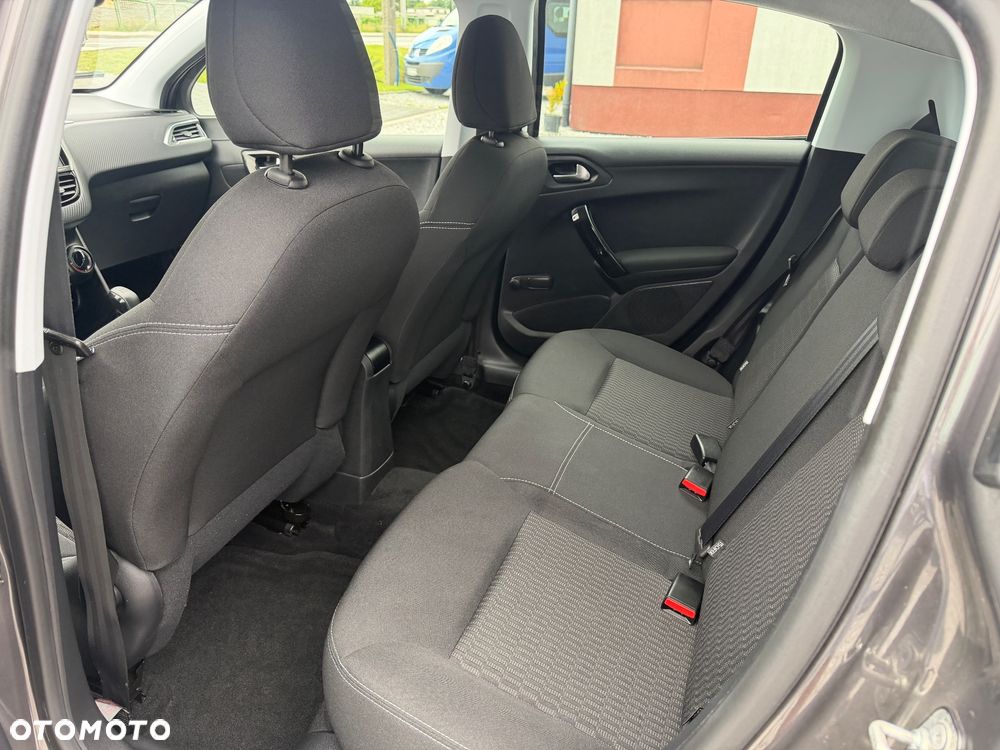 Peugeot 208 1.2 VTi Active Pack - 20