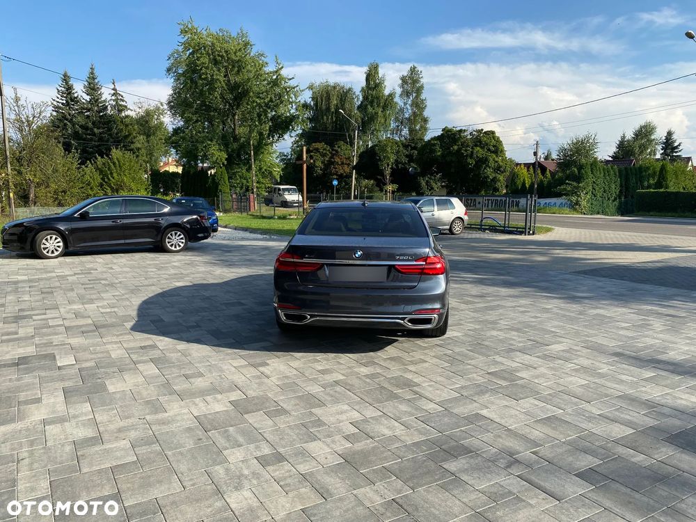 BMW Seria 7 750Li xDrive Edition Exclusive - 7