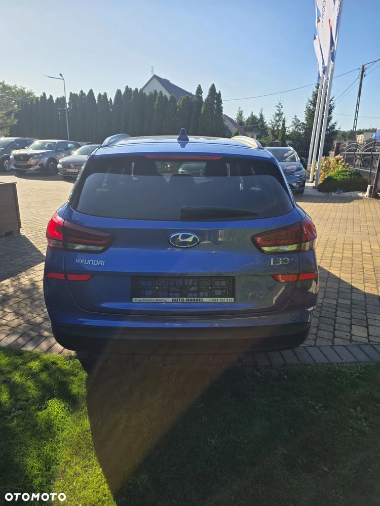 Hyundai i30 1.4 T-GDI Classic + - 8