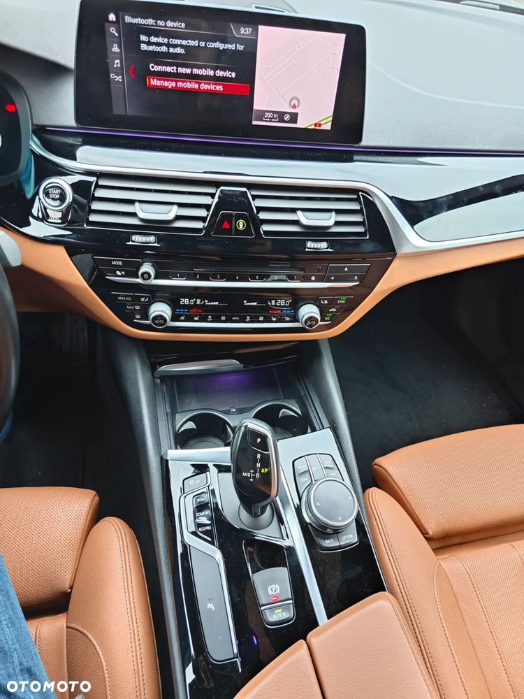 BMW Seria 5 520d xDrive Sport Line - 11