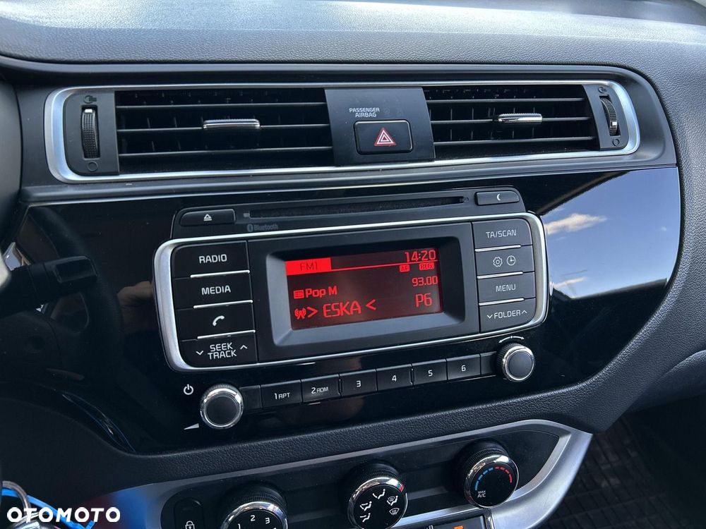 Kia Rio 1.4 crdi L - 13