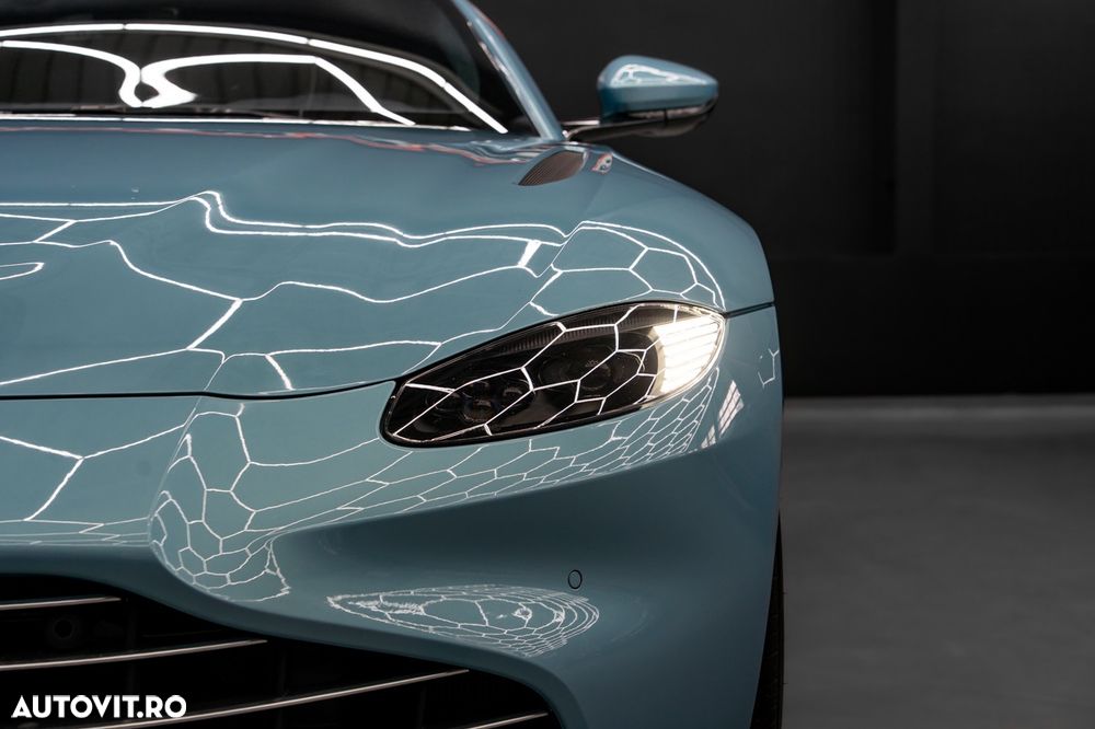 Aston Martin V8 Vantage Standard - 7